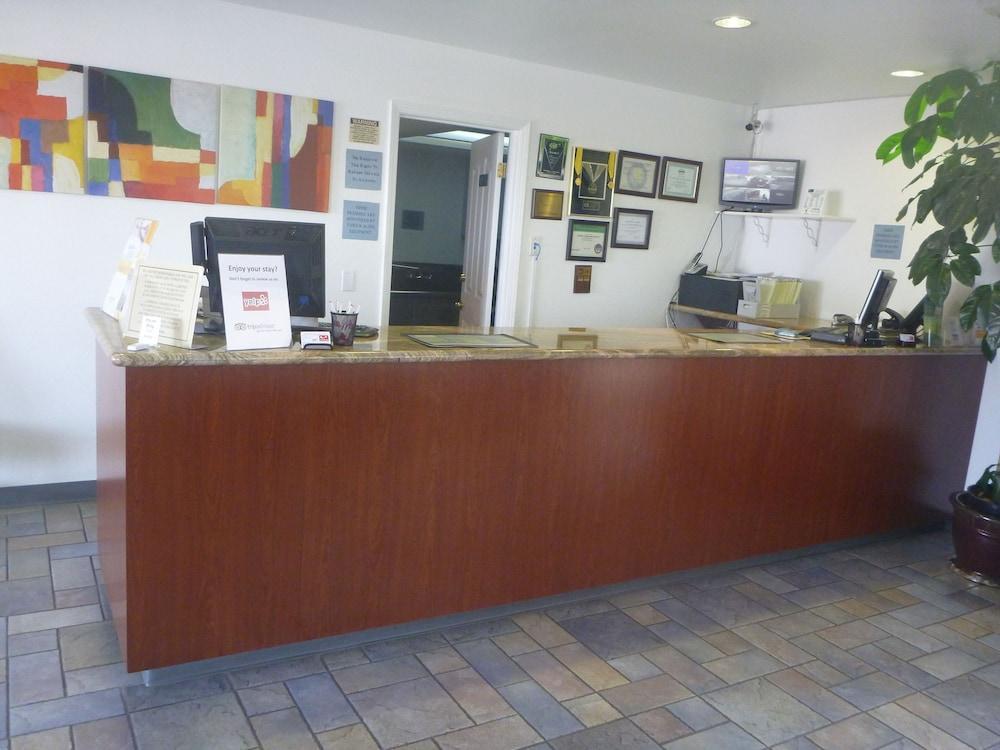Days Inn By Wyndham Ridgecrest Near China Lake Naval Station Extérieur photo
