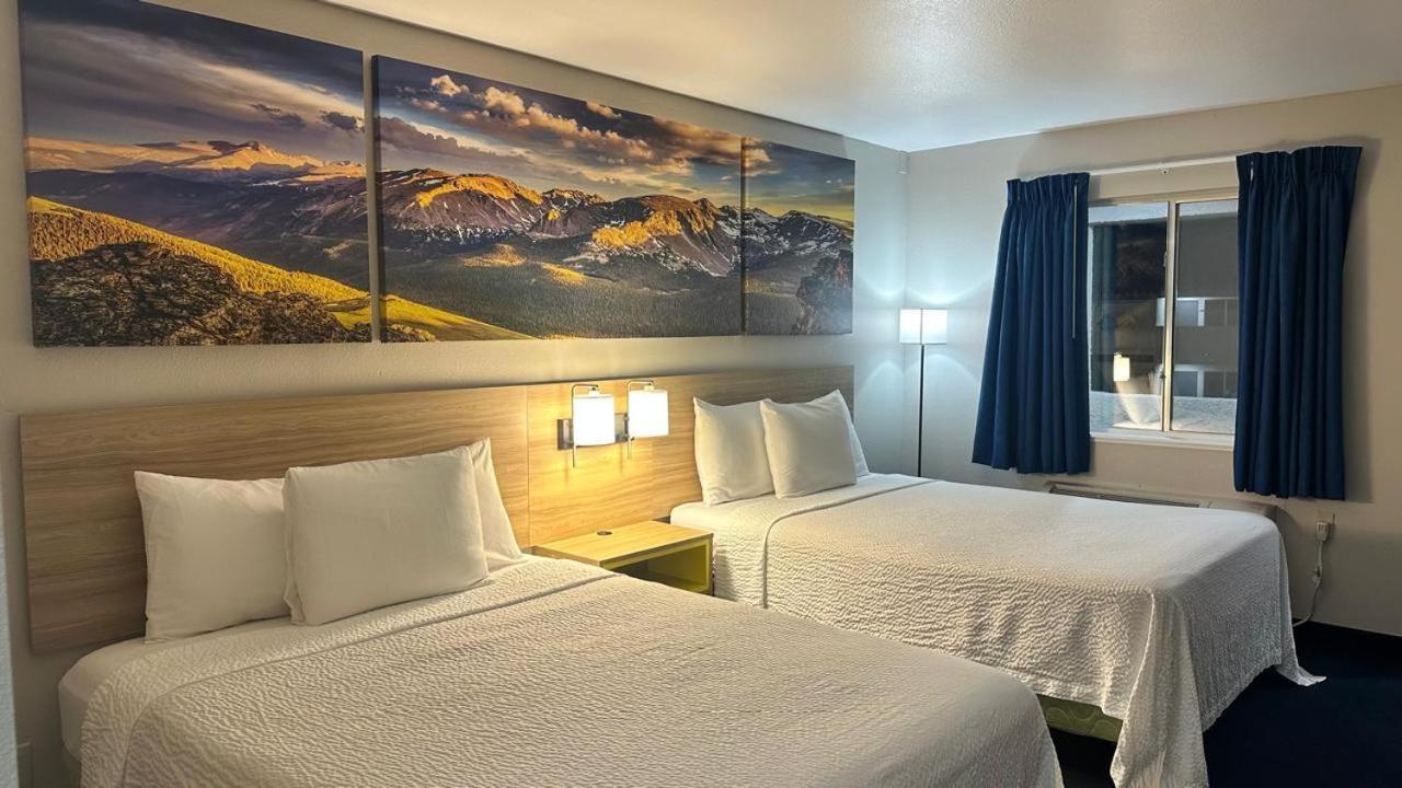 Days Inn By Wyndham Ridgecrest Near China Lake Naval Station Extérieur photo